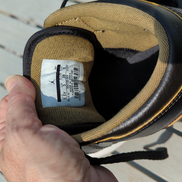 Nike Jordan Retro 1 5.5Y/7W - Picture 10 of 11